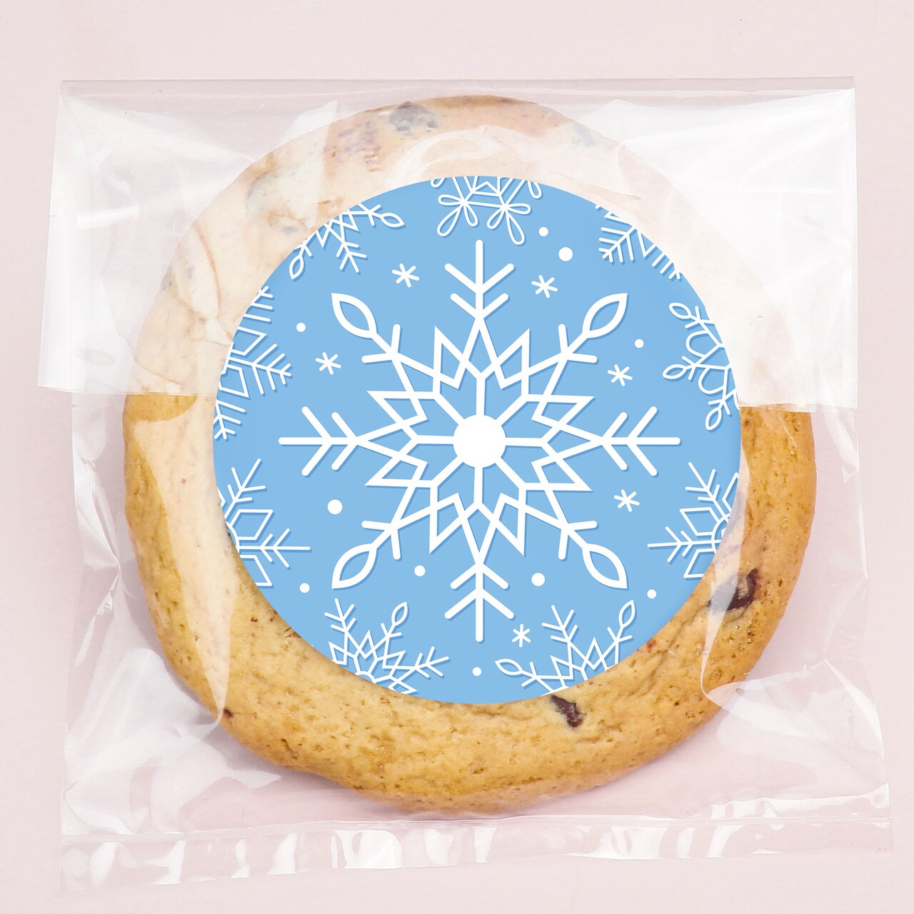 Big Dot of Happiness Blue Snowflakes Stickers and Clear Cookie Bags, Cellophane Treat Bags 4.25x7 Inches, Party Favor Gifts for Goodies - 25 Count